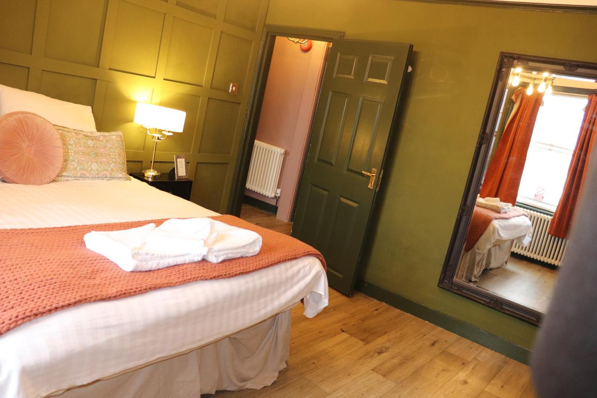 Rooms On The Prom كيلتنهام المظهر الخارجي الصورة