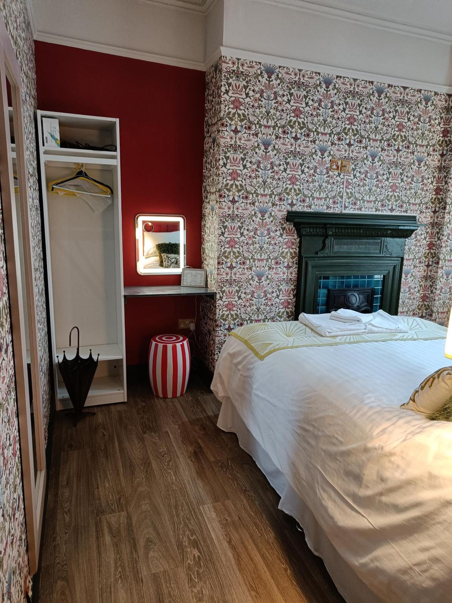 Rooms On The Prom كيلتنهام المظهر الخارجي الصورة