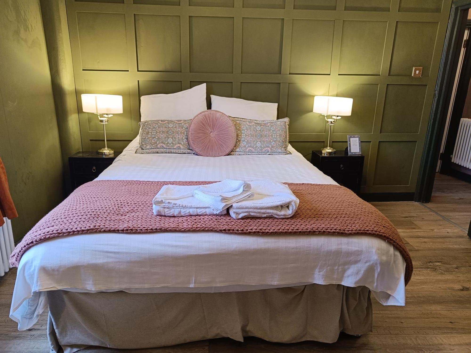 Rooms On The Prom كيلتنهام المظهر الخارجي الصورة